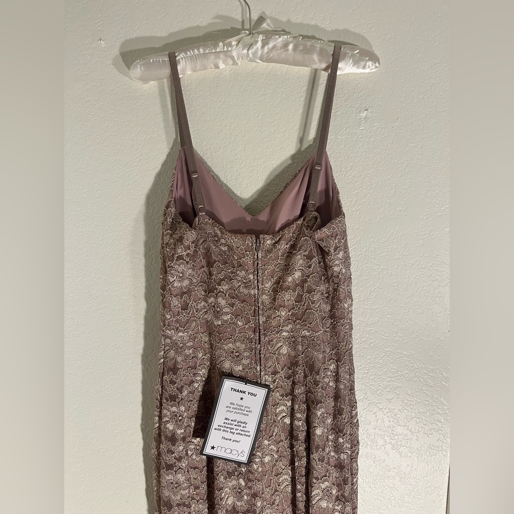 Lace Maxi Dress in Soft pink - Picture 5 of 7